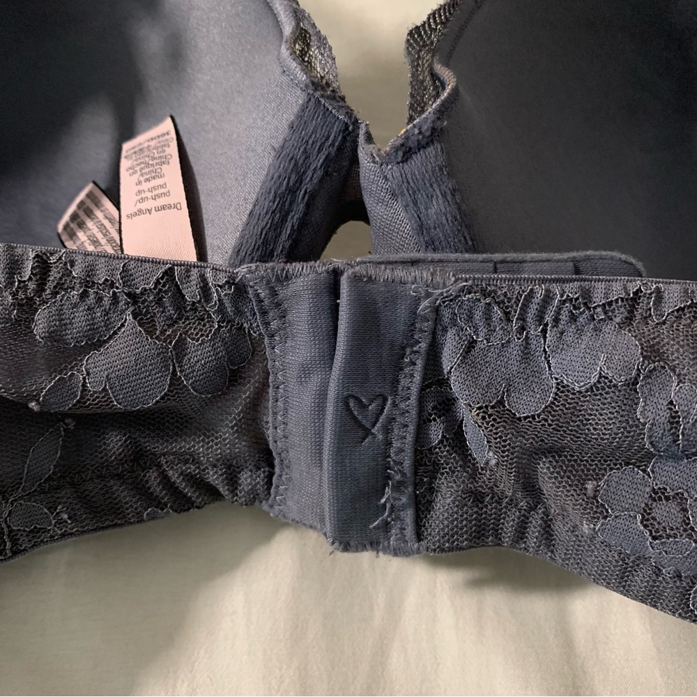 Victoria’s Secret Dream Angels Push-Up Bra - Picture 6 of 9